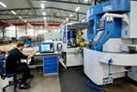 CNC-svarv med robotcell (Mölndals Industriprodukter, Sverige)